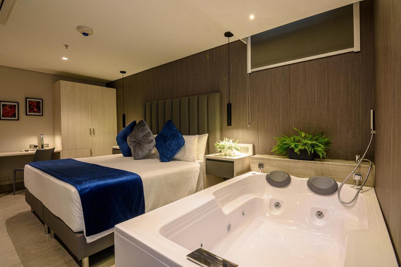 4 Sur Hotel Μεντεγίν Εξωτερικό φωτογραφία